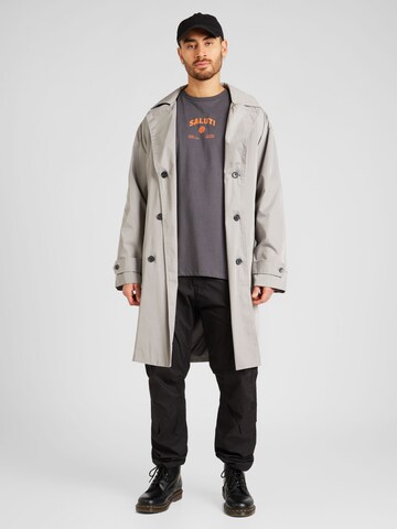 Maglietta 'CAPPA' di JACK & JONES in grigio