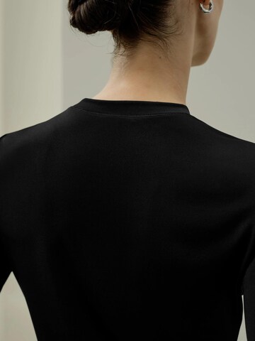 Lilysilk - Camiseta 'Seide Breeze Jersey Sensibles Top' en negro