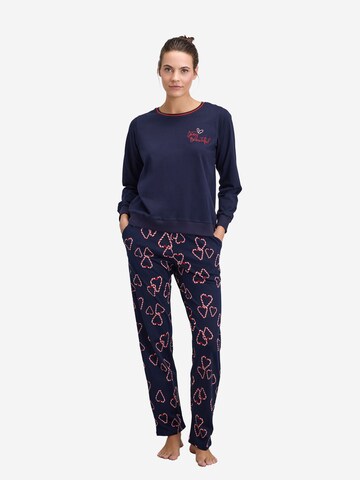 Goldenbay Pyjama 'Magnolia' in Blau: Vorderseite