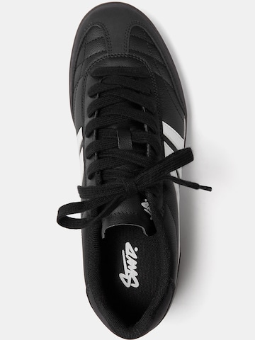 Baskets basses Pull&Bear en noir