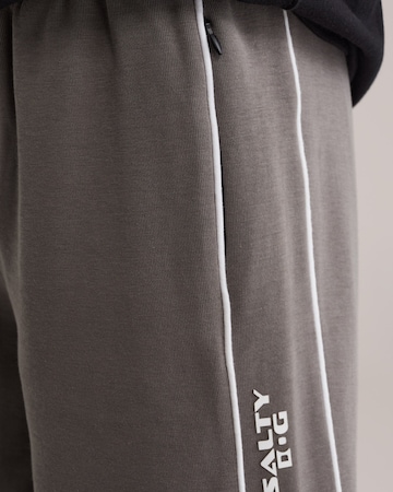 Effilé Pantalon WE Fashion en gris