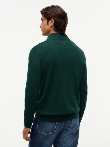 TOMMY HILFIGER Sweater in Green