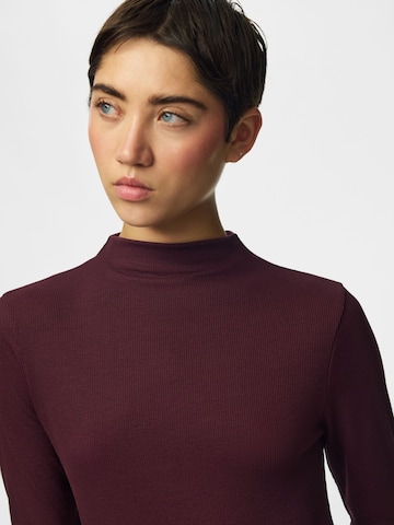 T-shirt 'ALLY' PIECES en rouge