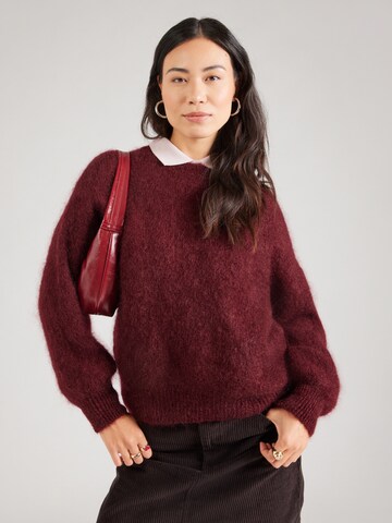 TWNS THE LABEL Sweater 'Lafayette' in Red: front