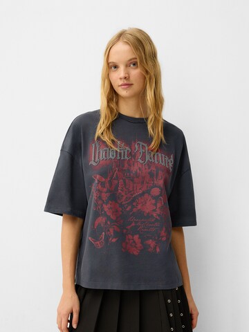 T-shirt Bershka en gris : devant