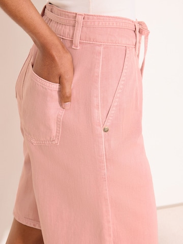 Lipsy Regular Shorts in Pink