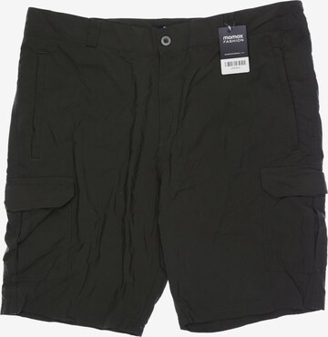 Mountain Warehouse Shorts in 40 in Green: front