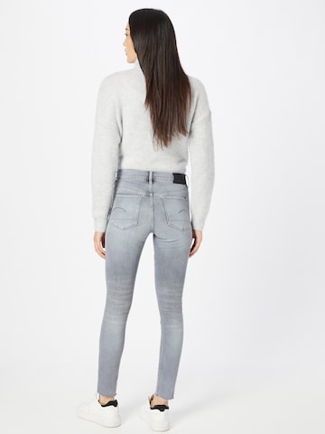 Coupe slim Jean G-Star RAW en gris