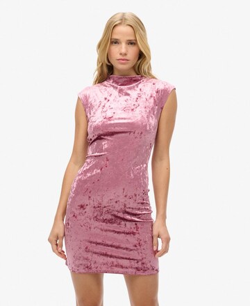 Robe Superdry en rose : devant