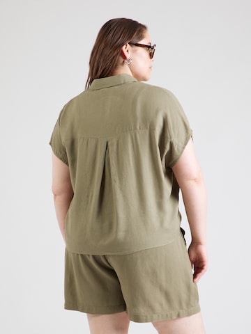 Camicia da donna 'PCPIA' di PIECES Curve in verde