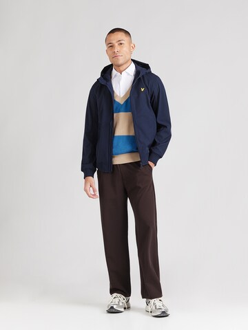 Lyle & Scott Välikausitakki värissä sininen