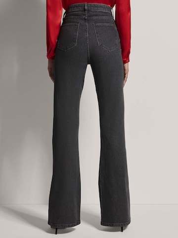 MADELEINE Flared Jeans in Grijs