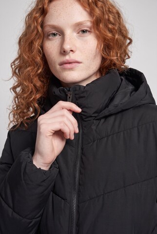 Veste mi-saison 'CARClair' ONLY Carmakoma en noir