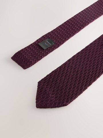 Next - Corbata en rojo