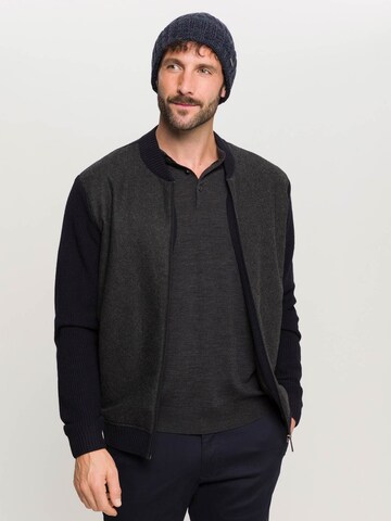 bugatti Beanie in Blue