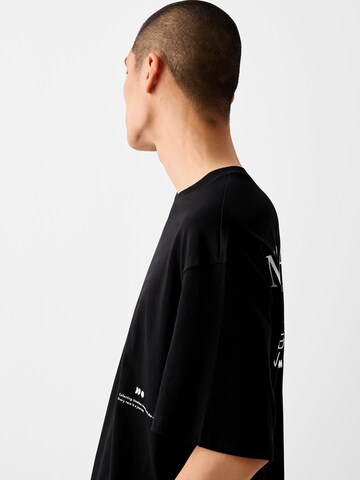 Bershka Majica | črna barva