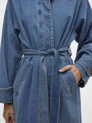 VERO MODA Tussenmantel 'SOLVA' in Blauw