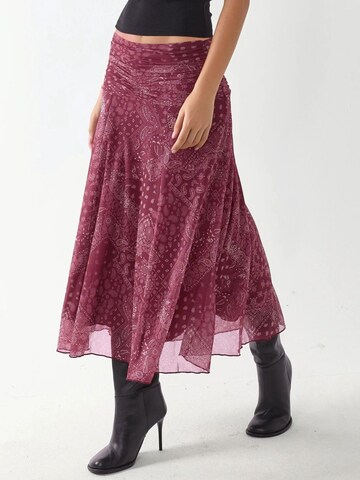 Hiccup Skirt in Red: front