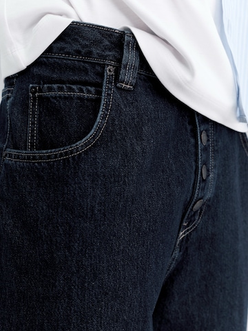 Pull&Bear Baggy Farkut värissä sininen