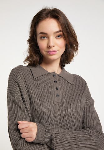 MYMO Pullover in Braun