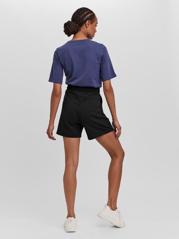 VERO MODA Regular Shorts 'Octavia' in Schwarz