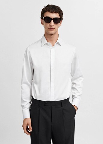 MANGO MAN Slim Fit Риза 'Boston' в бяло: отпред