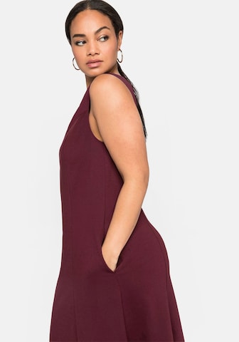 Robe de cocktail SHEEGO en rouge