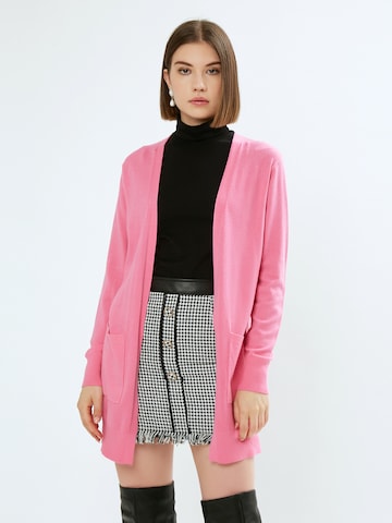 Cardigan Influencer en rose : devant