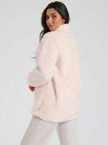 Loungeable Sweater in Beige