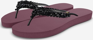 Uzurii Luxury Footwear Zehentrenner 'Lizzy' in Rot: Vorderseite