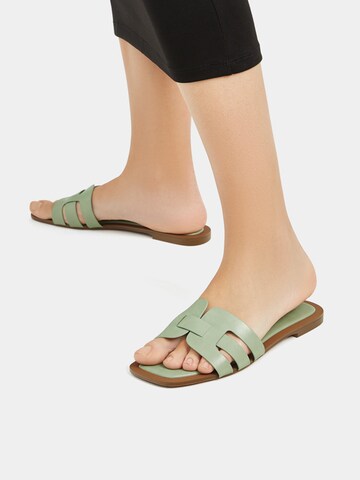 Pull&Bear Pantofle – zelená