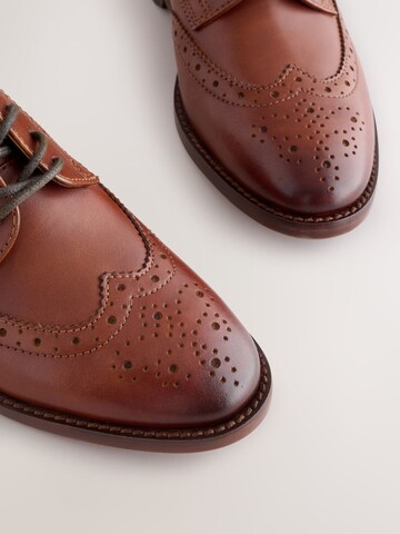 Next Χαμηλό παπούτσι σε καφέ