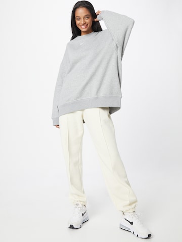 Nike Sportswear Sweatshirt in Grey