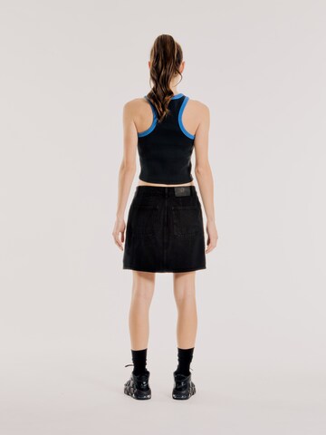 OUT OF ORBIT - Falda 'Nova' en negro
