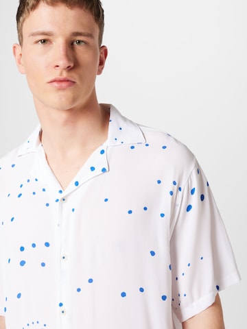 Cleptomanicx Comfort fit Button Up Shirt in White