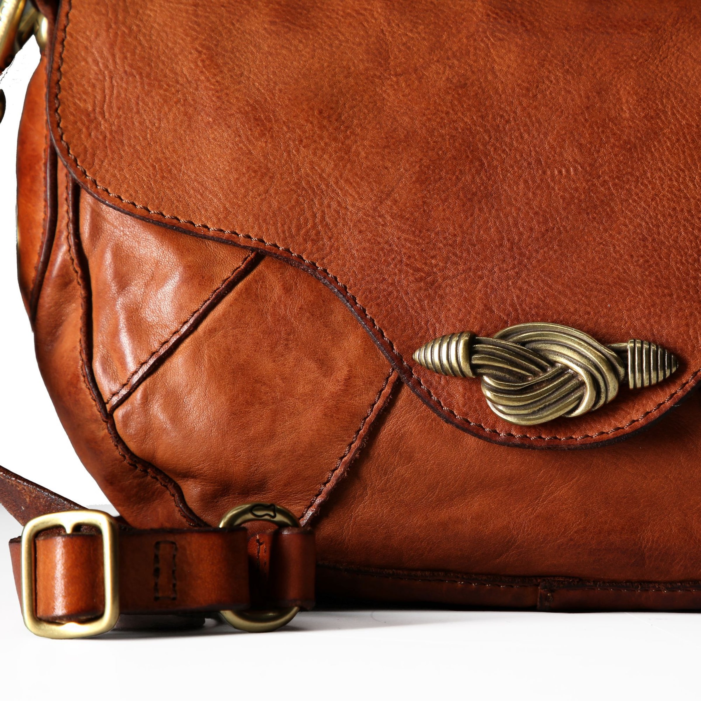 Campomaggi Shoulder Bag 'Mimma' in Brown