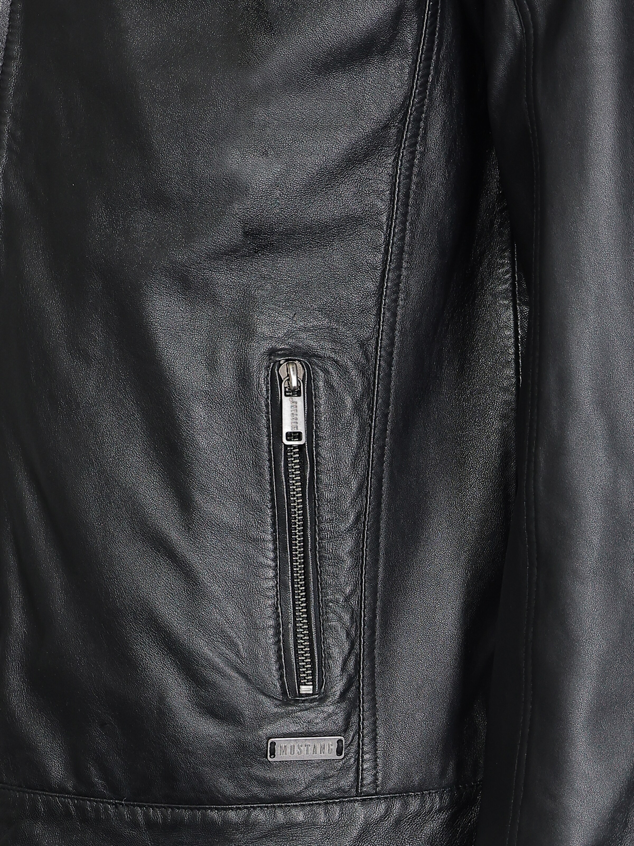 MUSTANG Between-season jacket 'Foster' in Black
