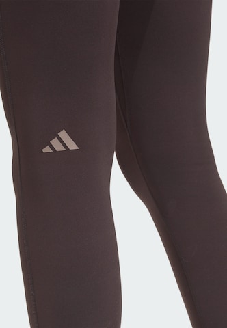 ADIDAS PERFORMANCE - Skinny Pantalón deportivo 'Studio All Me' en marrón