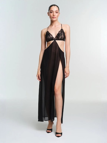 Penti - Camisola de pijama 'PENTI Vera Spitzen-Nachthemd' em preto: frente