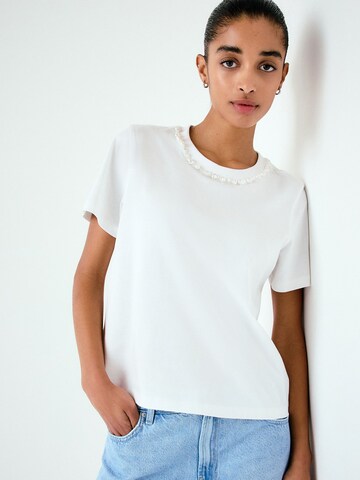 Next T-shirt i vit: framsida