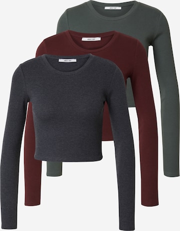 T-shirt 'Loretta' ABOUT YOU en marron : devant