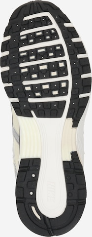 Baskets basses 'P-6000' Nike Sportswear en blanc