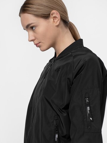 4F Outdoor Jacket in Black