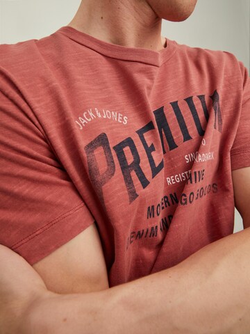 JACK & JONES T-Shirt 'CARLYLE' in Rot