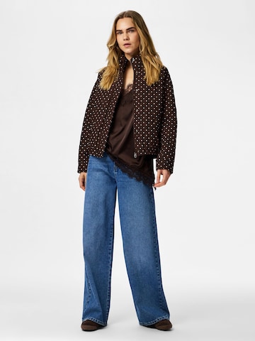 PIECES Between-season jacket 'PCFamilla' in Brown