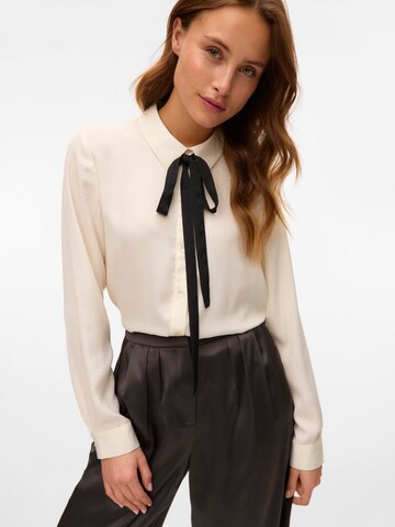 VERO MODA Bluse 'Gretchen' in Weiß