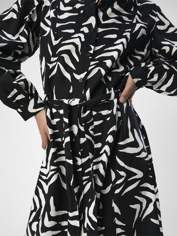 Robe-chemise 'Mira' OBJECT en noir