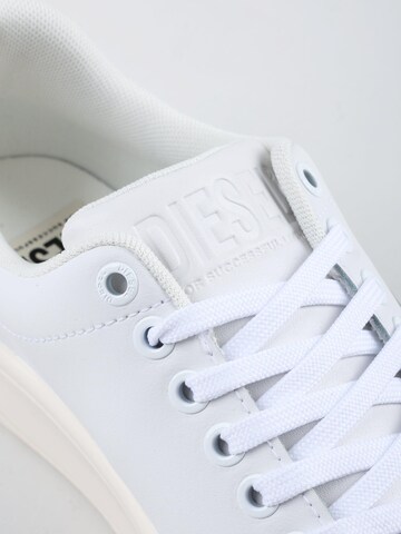Sneaker bassa 'S-ATHENE LOW W' di DIESEL in bianco
