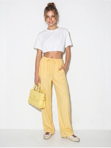 Bianco Lucci Wide leg Trousers 'Hose' in Yellow