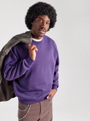 Felpa 'ESSENTIAL' di Abercrombie & Fitch in lilla: frontale